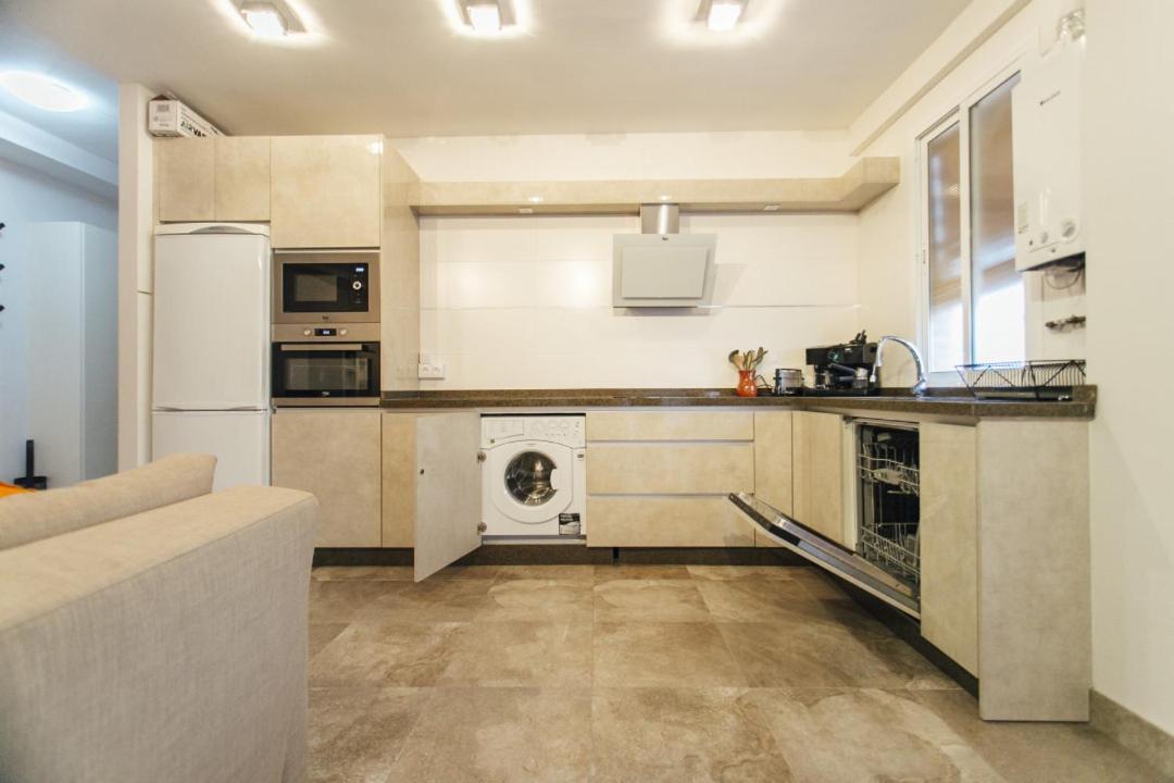 Wide And Diaphanous- 3Bd 2Bth- Alcazar Seville Luaran gambar