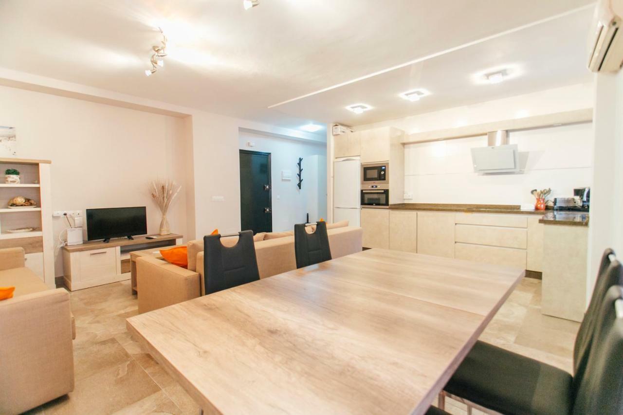 Wide And Diaphanous- 3Bd 2Bth- Alcazar Seville Luaran gambar