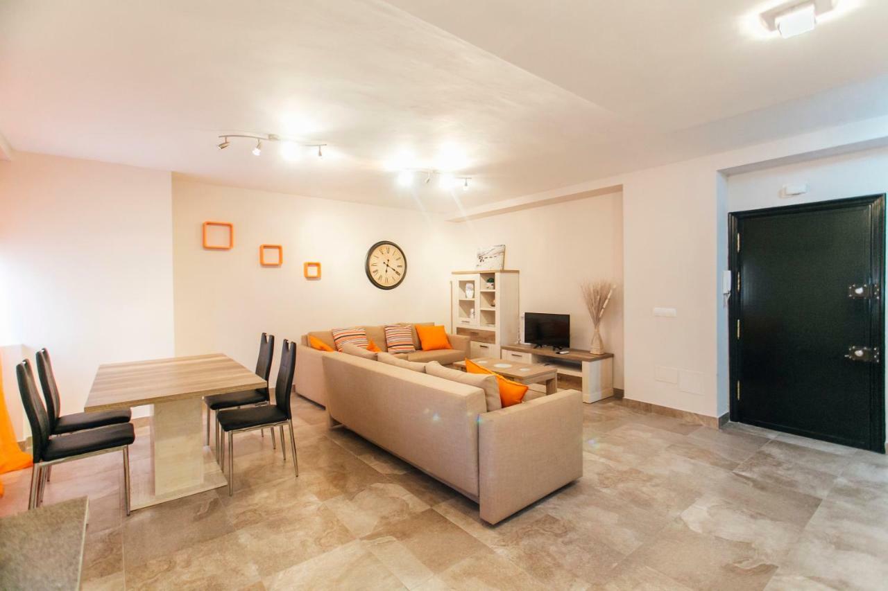 Wide And Diaphanous- 3Bd 2Bth- Alcazar Seville Luaran gambar